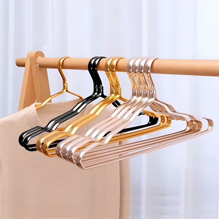 Luxury Anti-Slip Clothes Hangers – Elegant Organization for Your Wardrobe