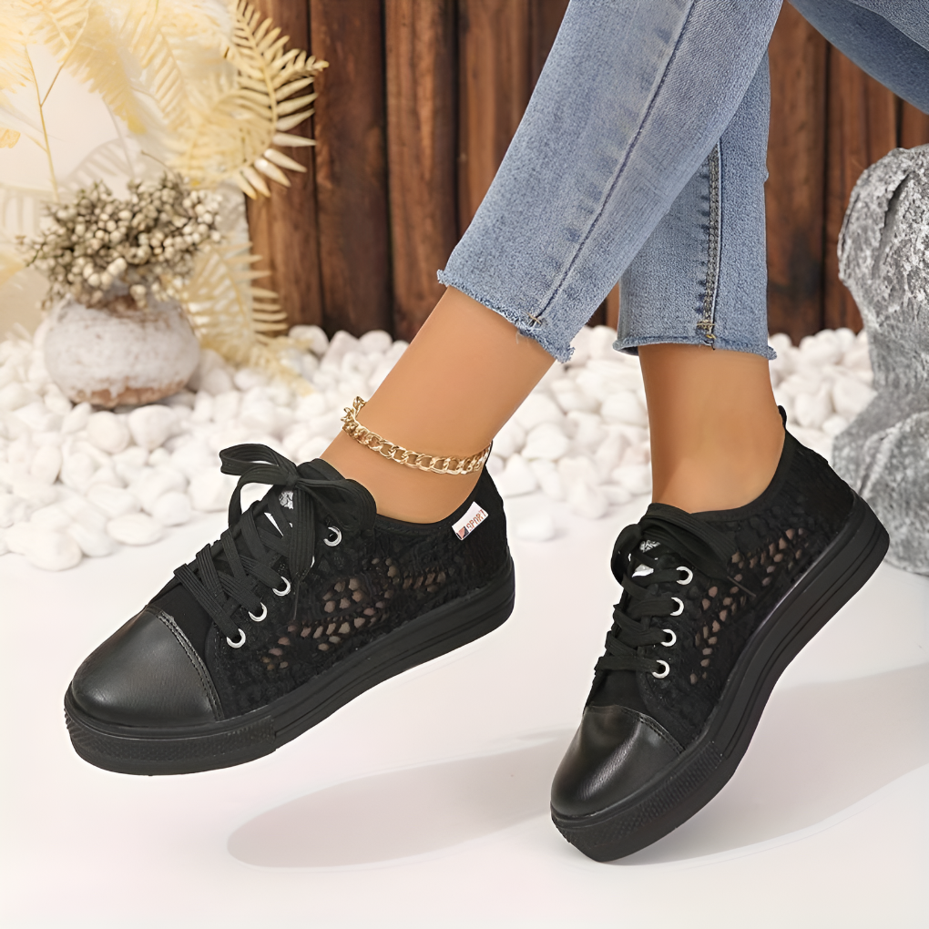 comfortable Fashion Lace Sneakers