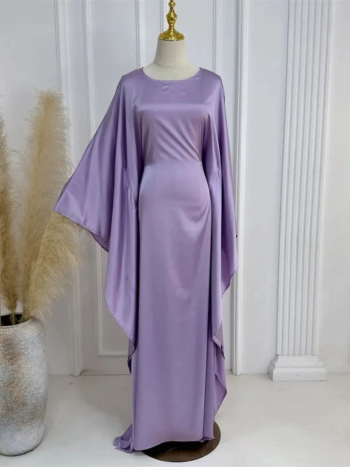 Elegant Maxi Dress with Spaghetti Straps and High Slit
