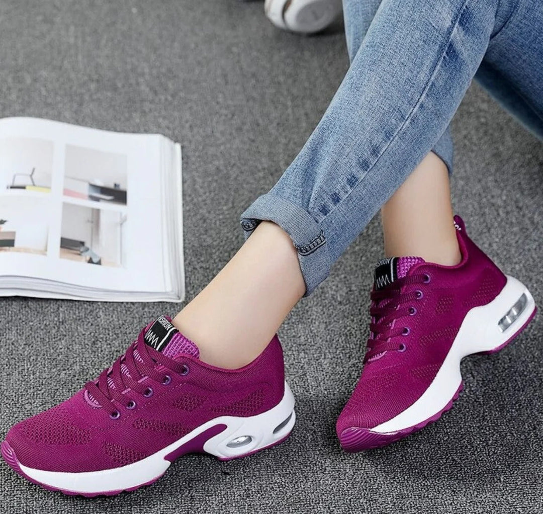 Women's Shoes - Sleek Comfort