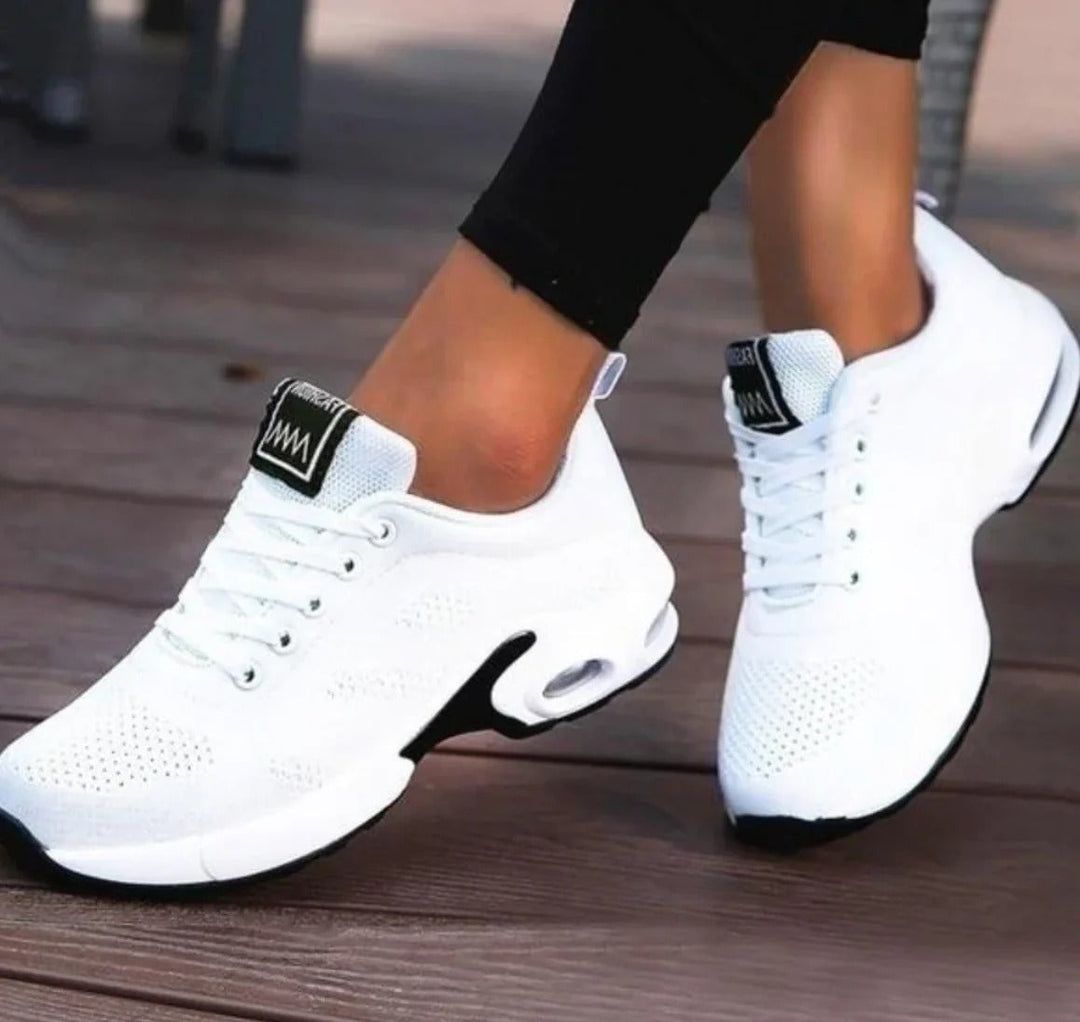 Women's Shoes - Sleek Comfort