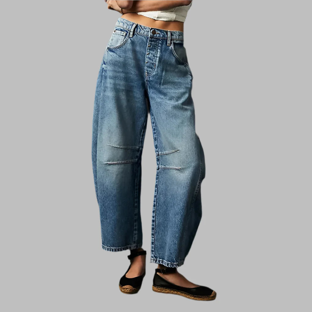 Wide Leg Jeans - Stylish Street Look