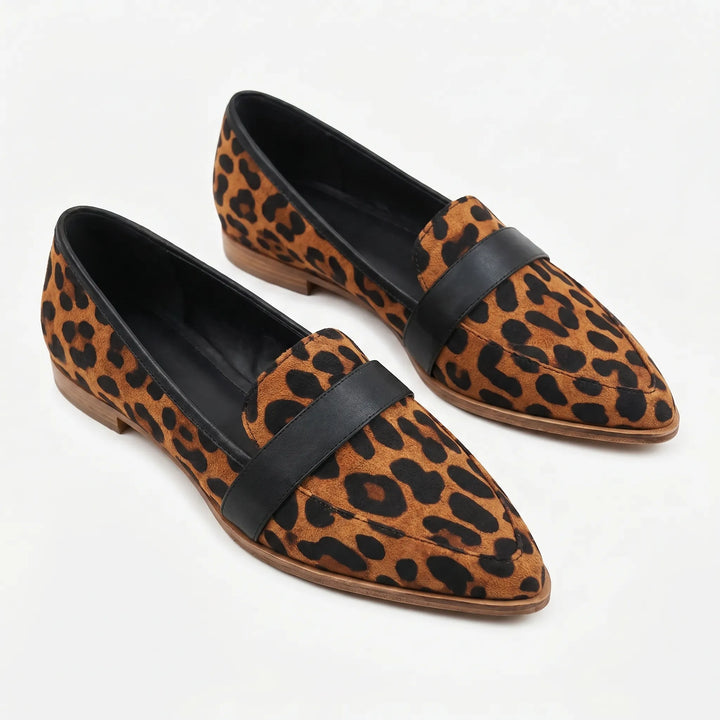 VesamiaPointed Toe Flat Loafers
