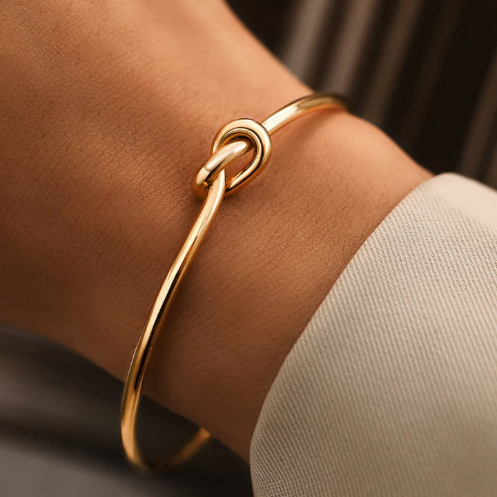 https://cdn.shopify.com/s/files/1/0952/6175/3687/files/VintageKnotAdjustableBracelet2.jpg?v=1760564147