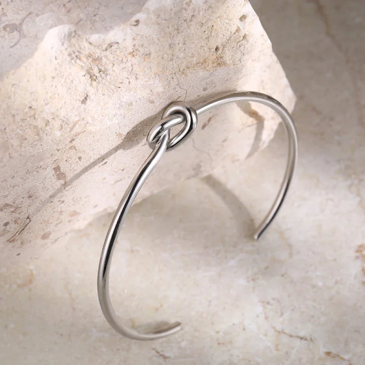 https://cdn.shopify.com/s/files/1/0952/6175/3687/files/VintageKnotAdjustableBracelet3_39534863-5dd2-4c0d-869e-9088bfca0faa.jpg?v=1760564147