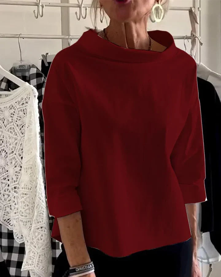 comfortable Top with Wide Lapels and Half Turtleneck for a Stylish Look