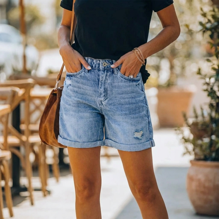 Women’s Chic Summer Shorts