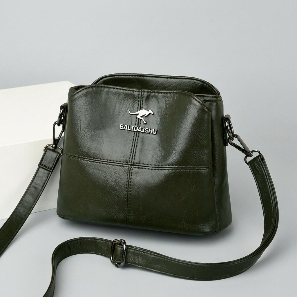 Timeless Classic Shoulder Bag