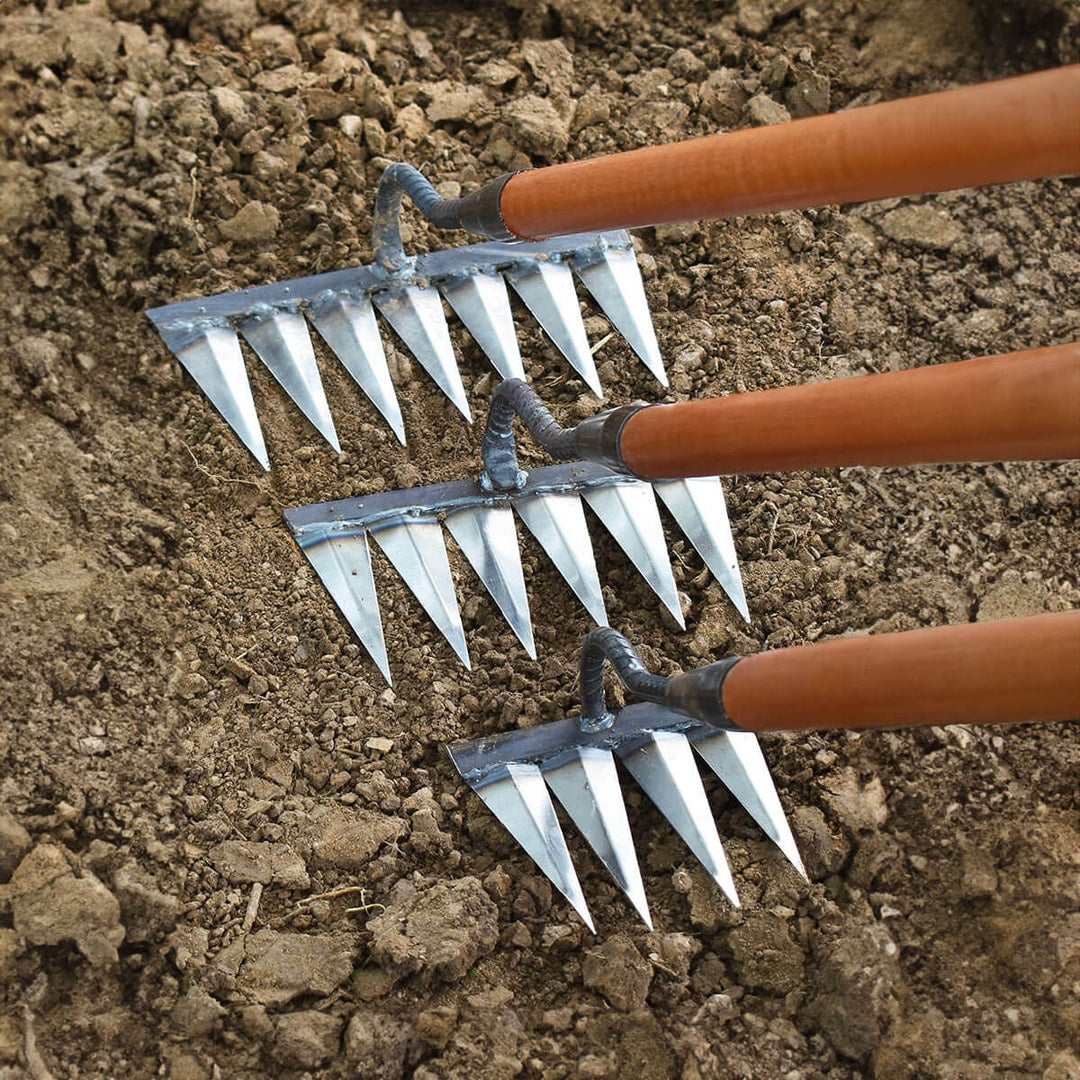 Weed Rake Pro Quick and Efficient Weed Removal