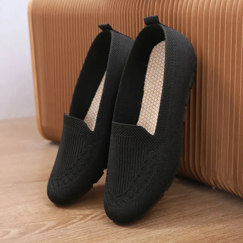 Comfortable Slip-On Knit Shoes for Everyday Wear – Stylish and Breathable