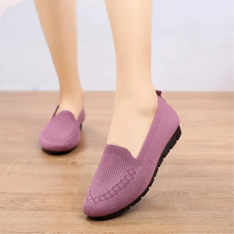 Comfortable Slip-On Knit Shoes for Everyday Wear – Stylish and Breathable